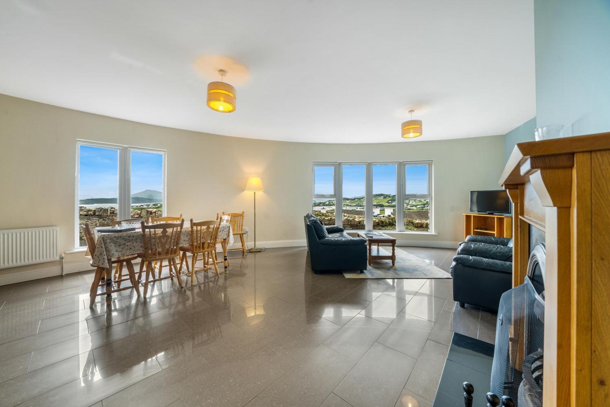 Downings Coastguard Cottages - Type B-E Εξωτερικό φωτογραφία