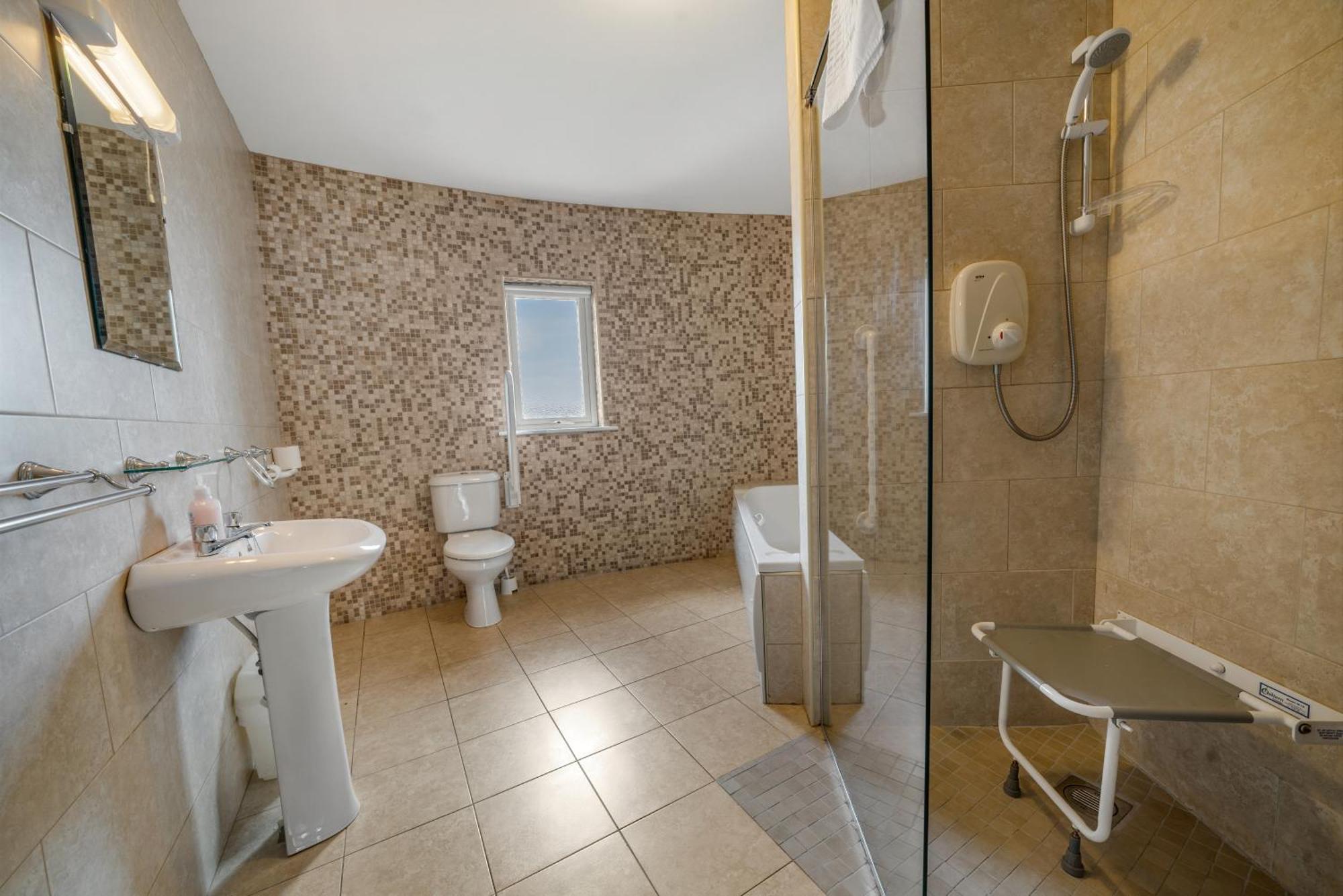 Downings Coastguard Cottages - Type B-E Εξωτερικό φωτογραφία